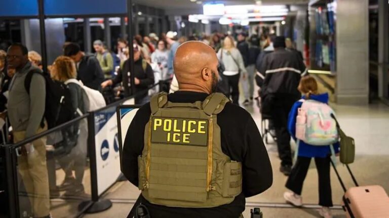 Attention, Plusieurs photos qui illustrent l’arrivée des migrants refoulés aux USA ne sont pas de la RDC