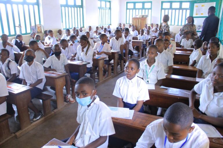 RDC : Non, l’examen d&rsquo;État 2026 n’a pas été annulé à cause d&rsquo;Ebola